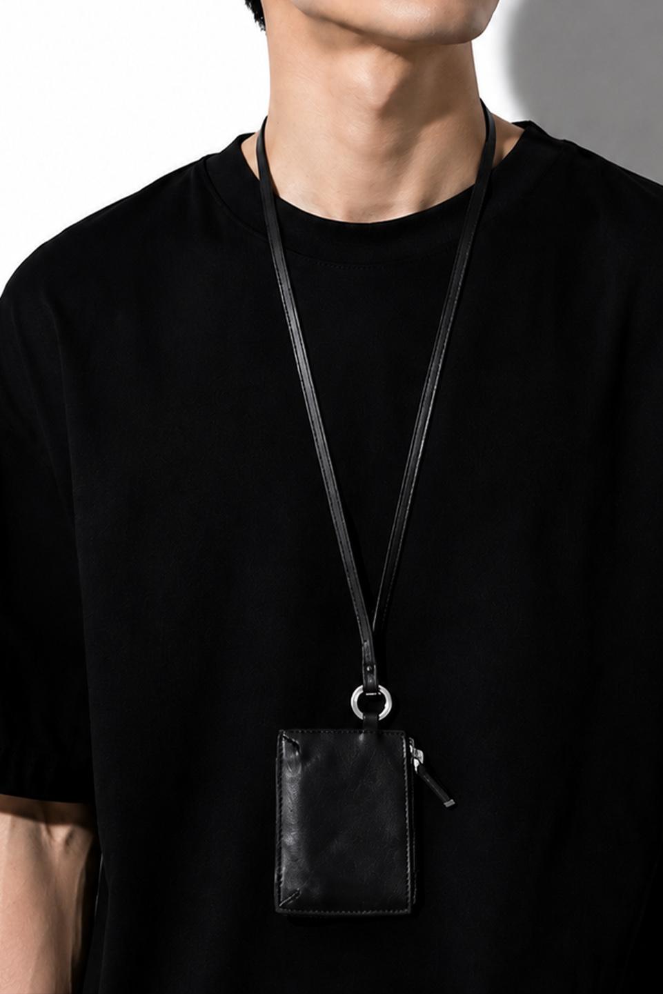 TUMS LEATHER CARD HOLDER - Black